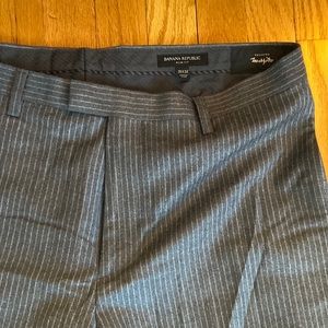 Banana Republic Wool Dress Pants - Grey Pin Stripe - Marzotto Tessuto - 35X32